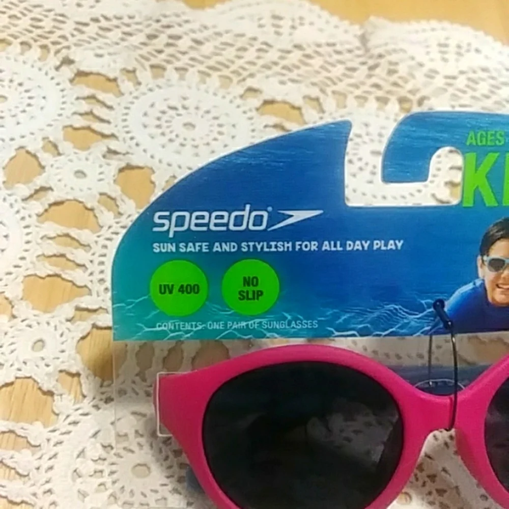 Speedo Sunglasses UV Protection no slip, Kids 3+